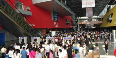 【展台设计】美博会展位装修中的照明设计秘诀