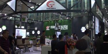 展台搭建的玻璃材料选用