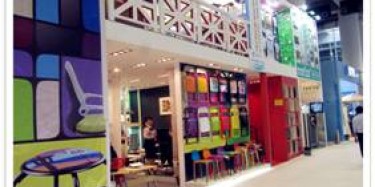 用沟通引导广交会展台设计