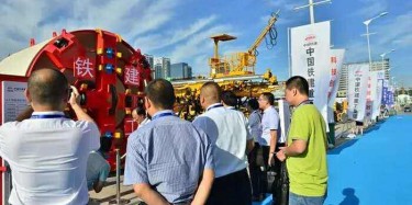 毕加展览重庆展台设计搭建公司预告：国家一带一路重点展会新疆工程机械展 引爆万亿基建热潮