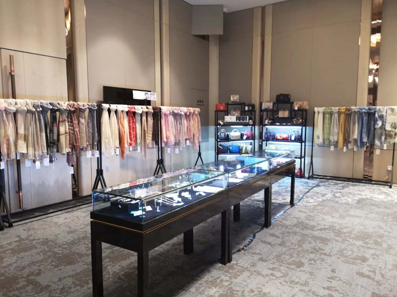 富力环贸港[赏裳]2019春夏女装订货会