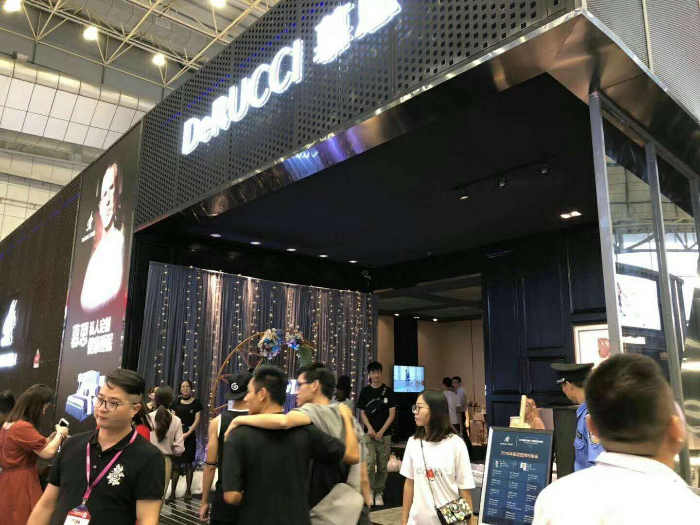 慕思—家具展展位搭建 慕思—家具展展位搭建